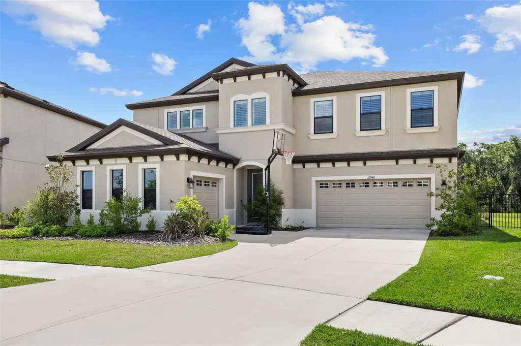 12940 Steed Trace Loop Lithia FL 33547