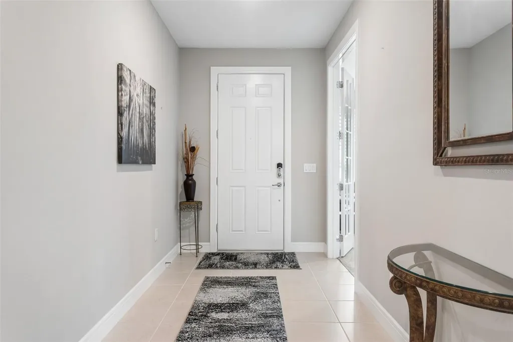 6382 Bradford Woods Drive Zephyrhills FL 33542