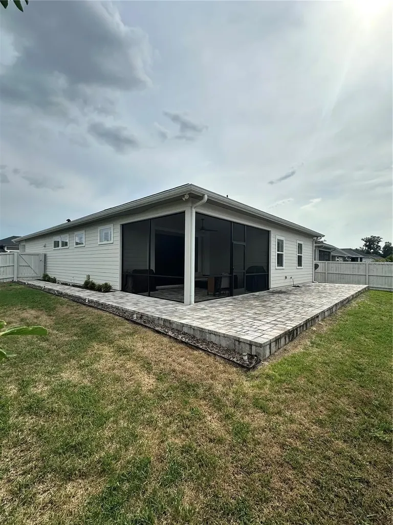 12316 SW 5th Avenue Newberry FL 32669
