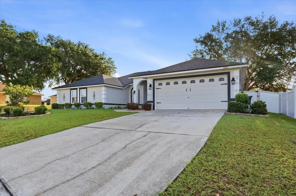 1620 Doves View Circle Auburndale FL 33823