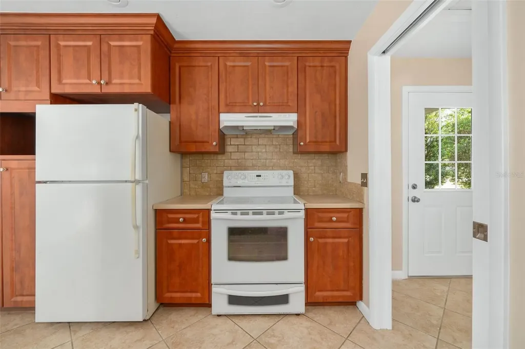 26443 SW 3rd Place Newberry FL 32669