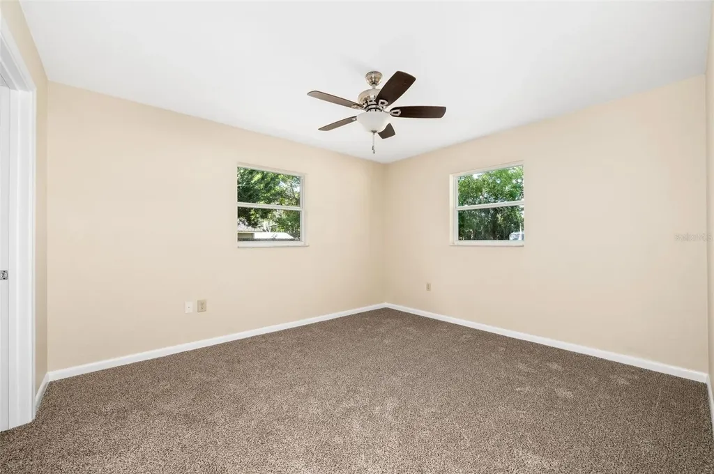 26443 SW 3rd Place Newberry FL 32669