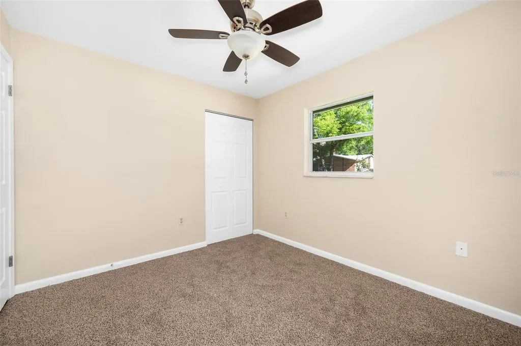 26443 SW 3rd Place Newberry FL 32669