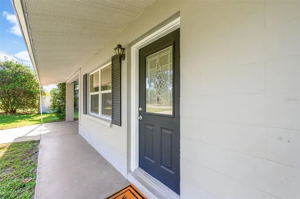 26443 SW 3rd Place Newberry FL 32669