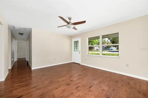26443 SW 3rd Place Newberry FL 32669