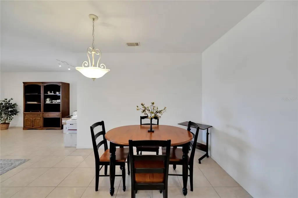 114 Wintersong Lane Sun City Center FL 33573