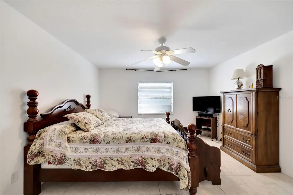 114 Wintersong Lane Sun City Center FL 33573