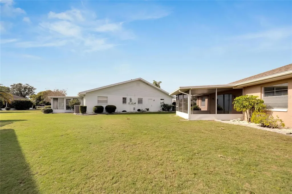 114 Wintersong Lane Sun City Center FL 33573
