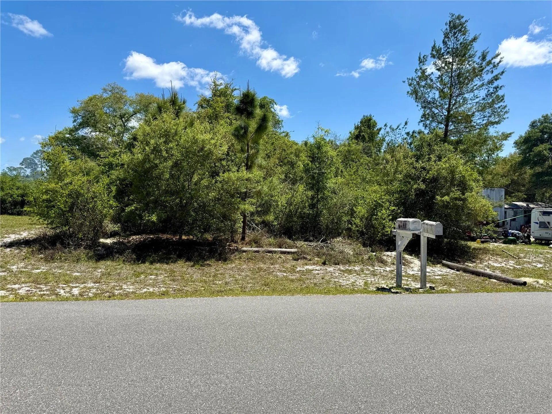 Benton Drive Eustis FL 32736