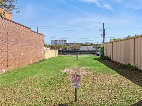 215 Magnolia Avenue Sanford FL 32771