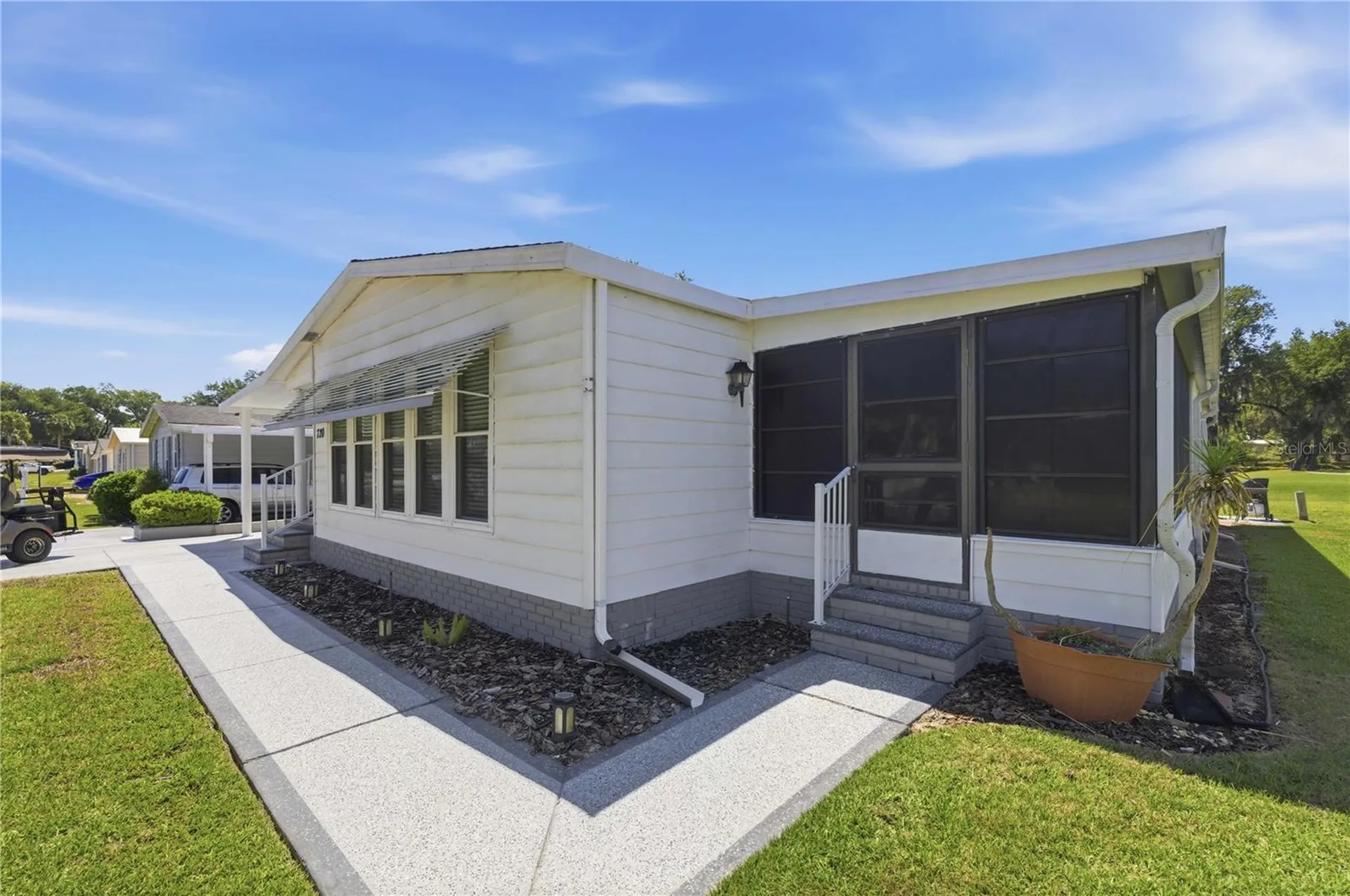 720 Orchid Street Lady Lake FL 32159