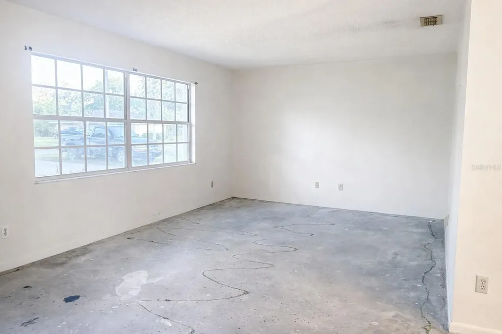 11836 Orange Street San Antonio FL 33576