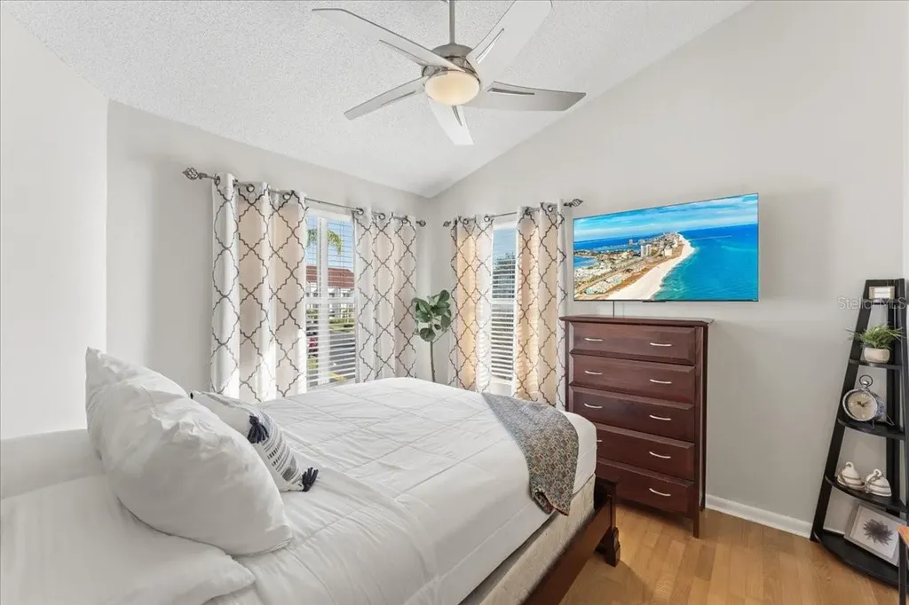 6061 Bahia Del Mar Boulevard St Petersburg FL 33715