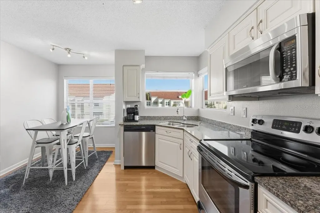 6061 Bahia Del Mar Boulevard St Petersburg FL 33715