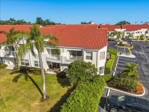 6061 Bahia Del Mar Boulevard St Petersburg FL 33715