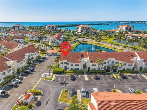 6061 Bahia Del Mar Boulevard St Petersburg FL 33715