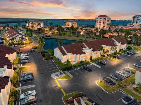 6061 Bahia Del Mar Boulevard St Petersburg FL 33715