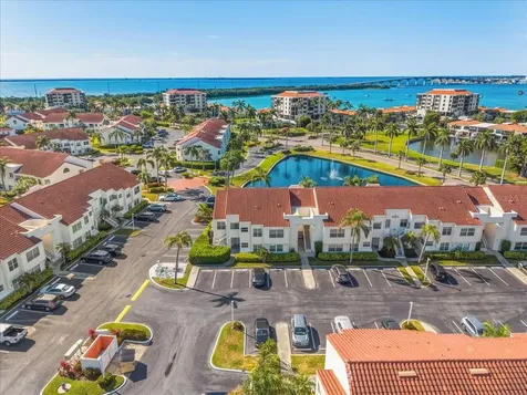 6061 Bahia Del Mar Boulevard St Petersburg FL 33715