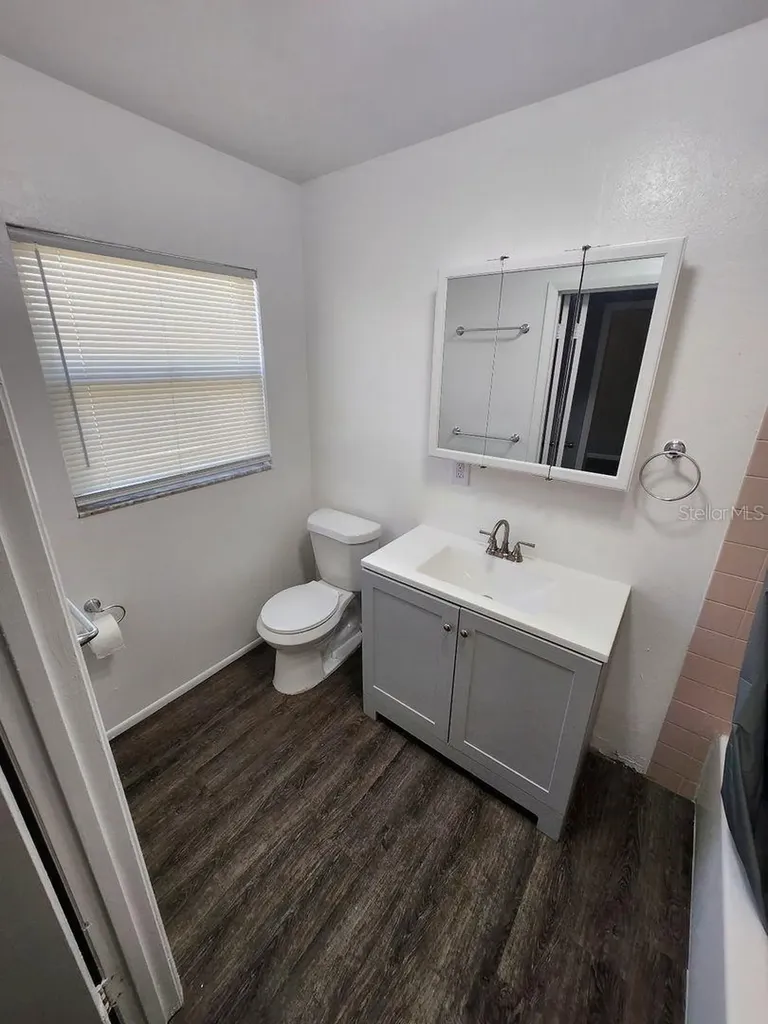 2524 19th Street S St Petersburg FL 33712