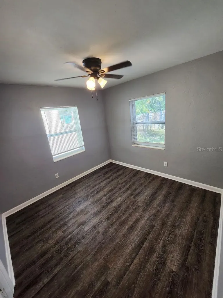 2524 19th Street S St Petersburg FL 33712