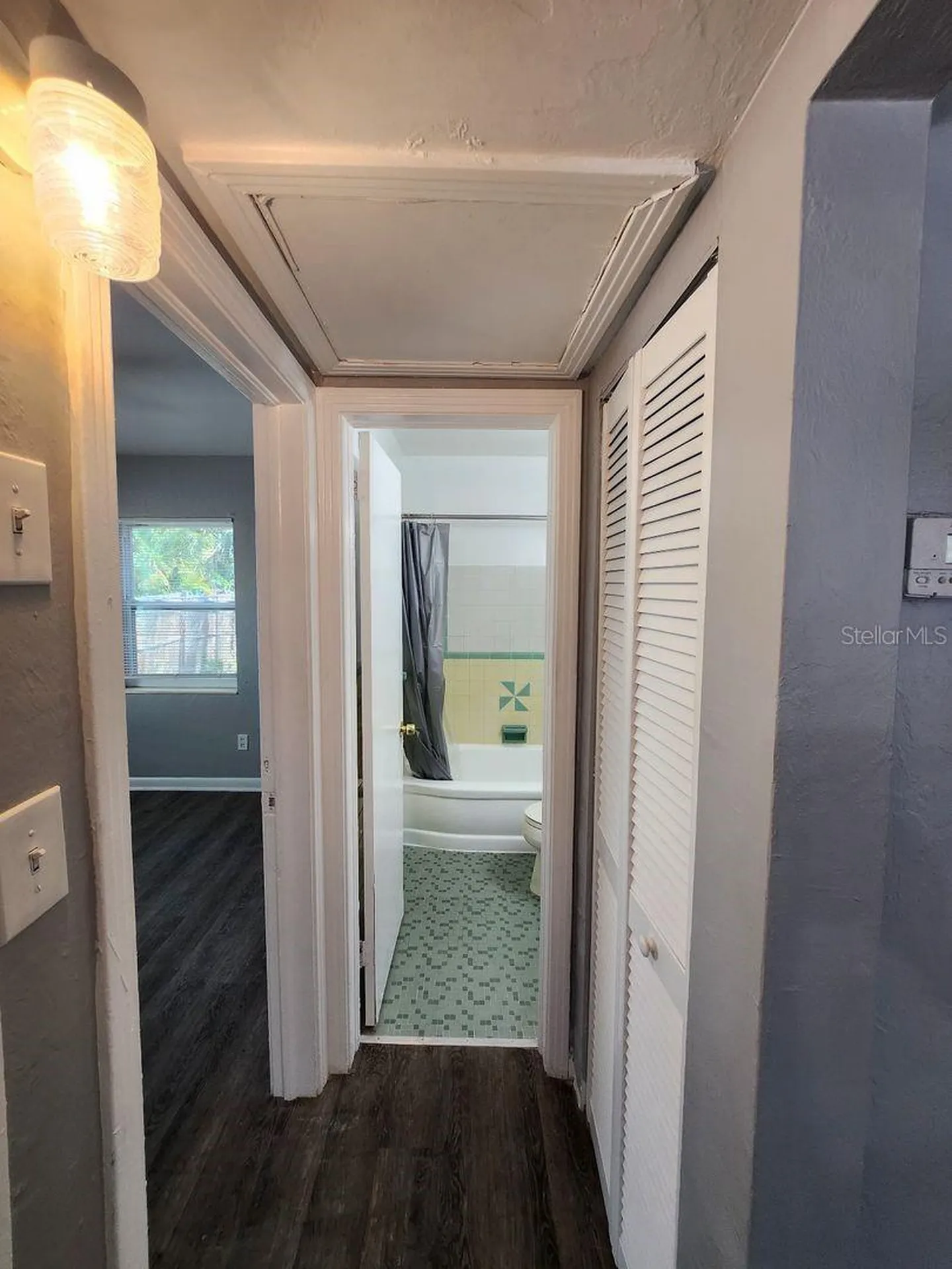 2524 19th Street S St Petersburg FL 33712