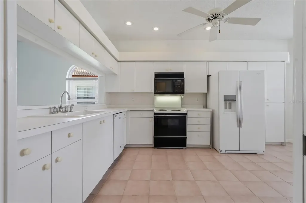 1186 Dartford Drive Tarpon Springs FL 34688