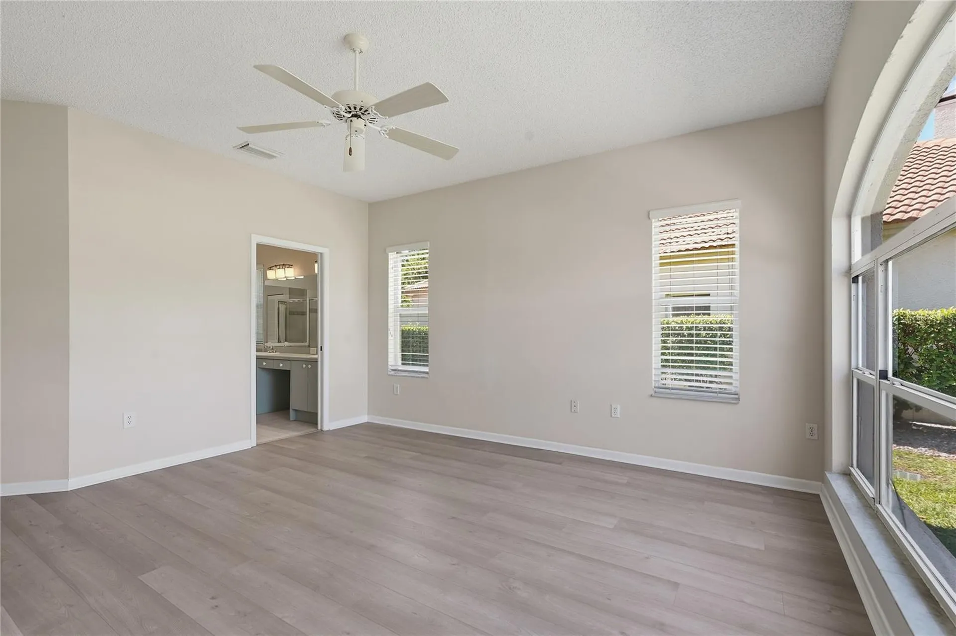 1186 Dartford Drive Tarpon Springs FL 34688