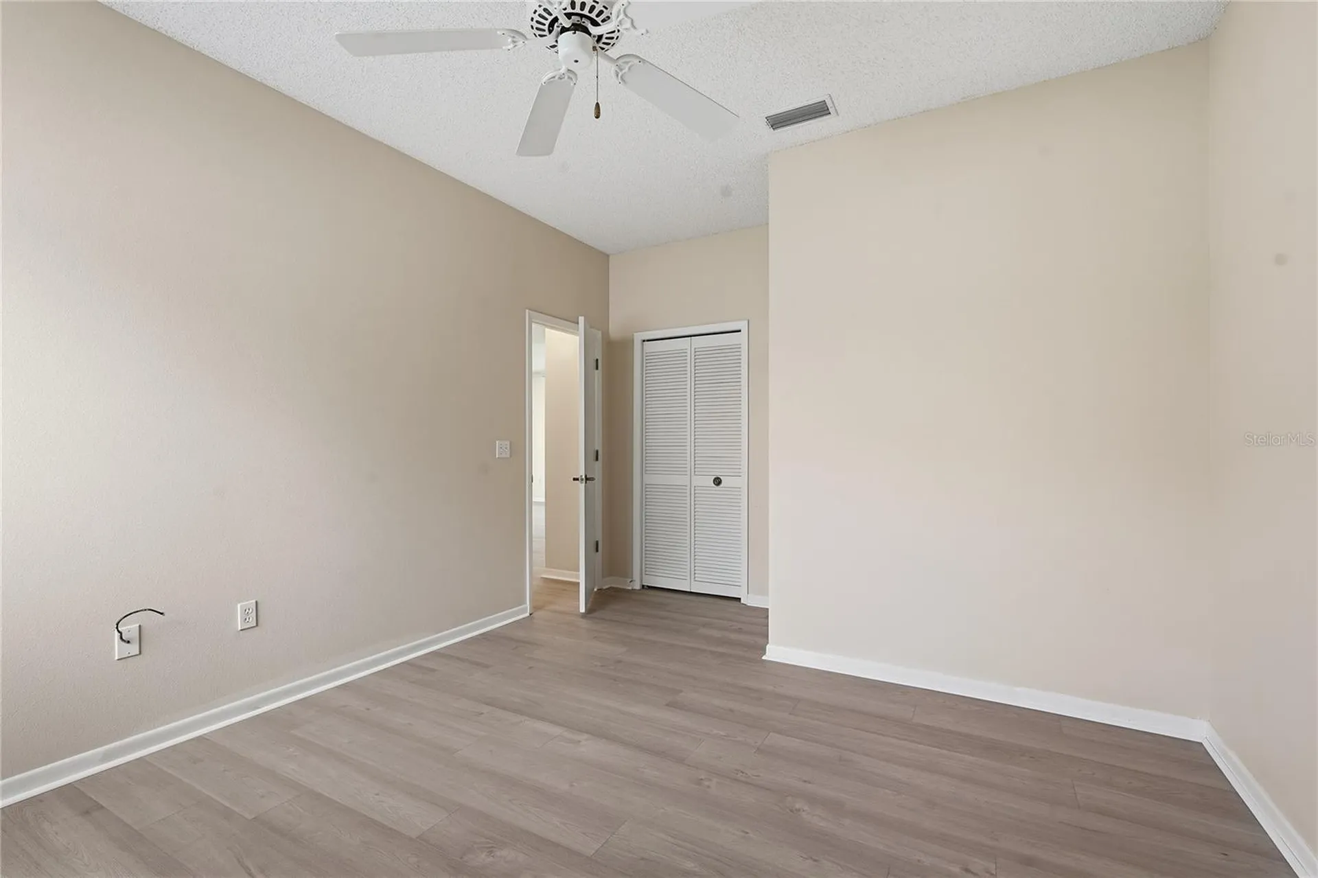 1186 Dartford Drive Tarpon Springs FL 34688