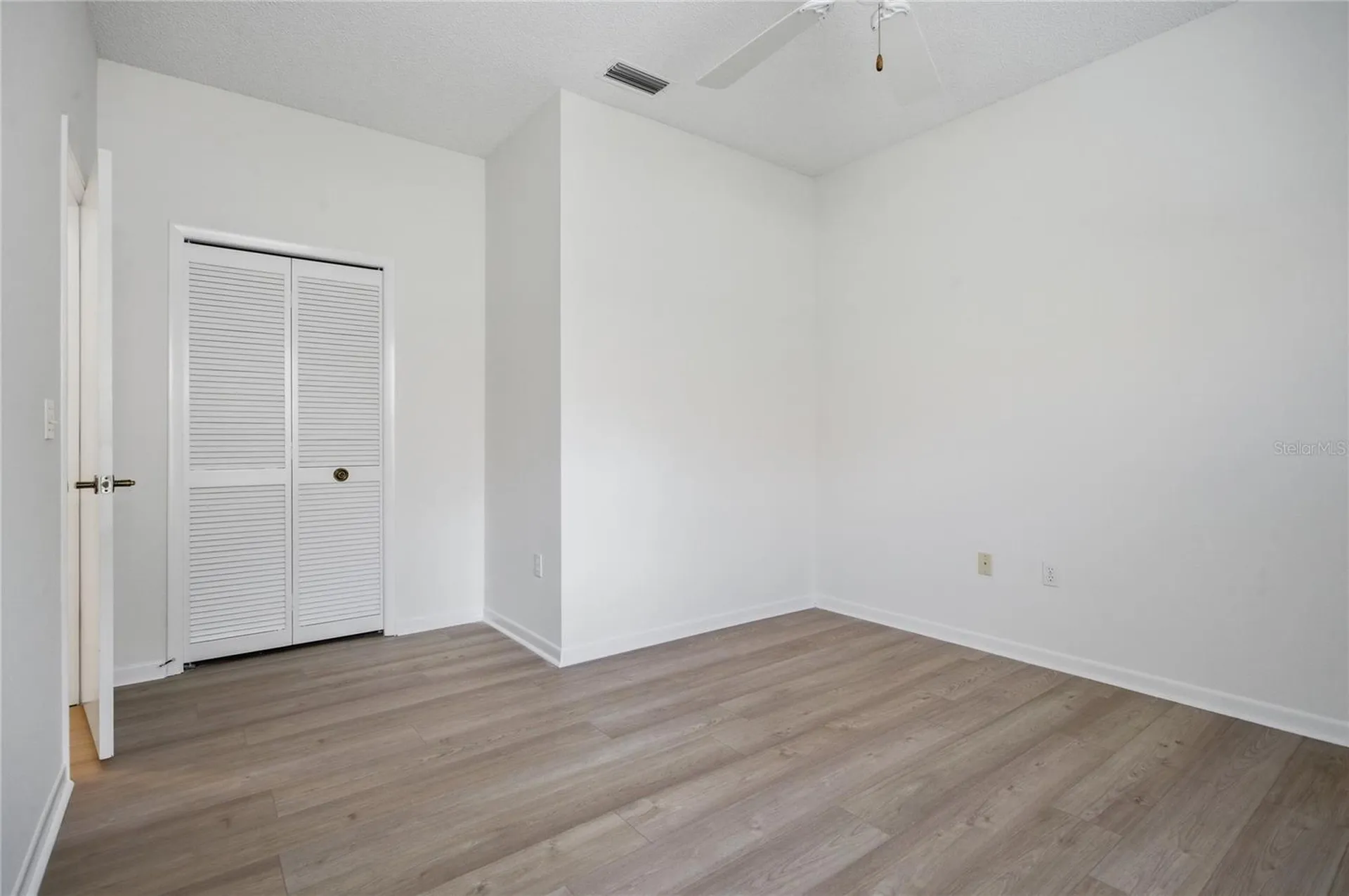 1186 Dartford Drive Tarpon Springs FL 34688