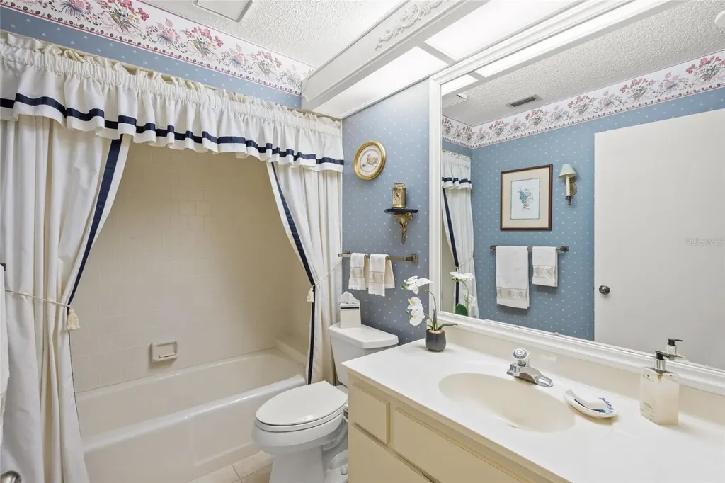 4688 Oak Hollow Drive Sarasota FL 34241