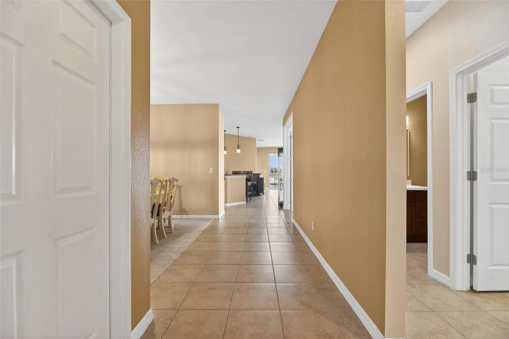 5667 Sunset Falls Drive Apollo Beach FL 33572