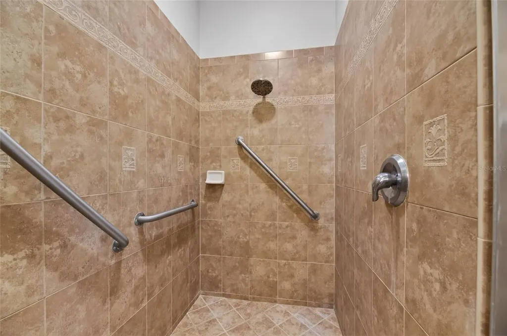 5667 Sunset Falls Drive Apollo Beach FL 33572