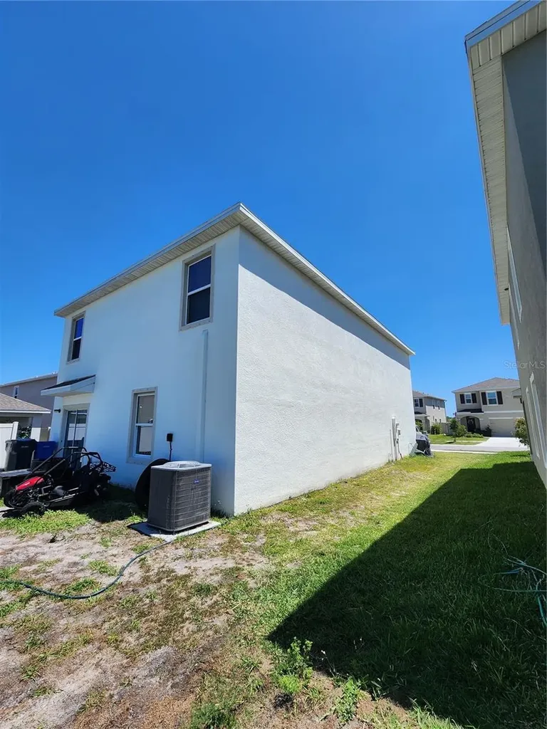 17033 Oval Rum Drive Wimauma FL 33598