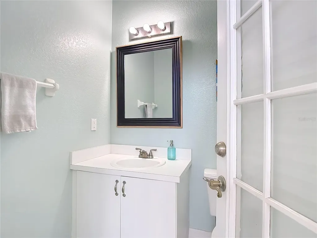 2425 Valrico Forest Drive Valrico FL 33594