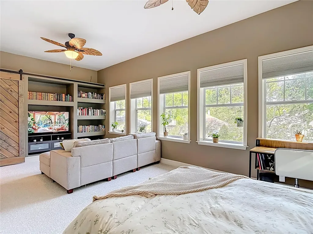 2425 Valrico Forest Drive Valrico FL 33594