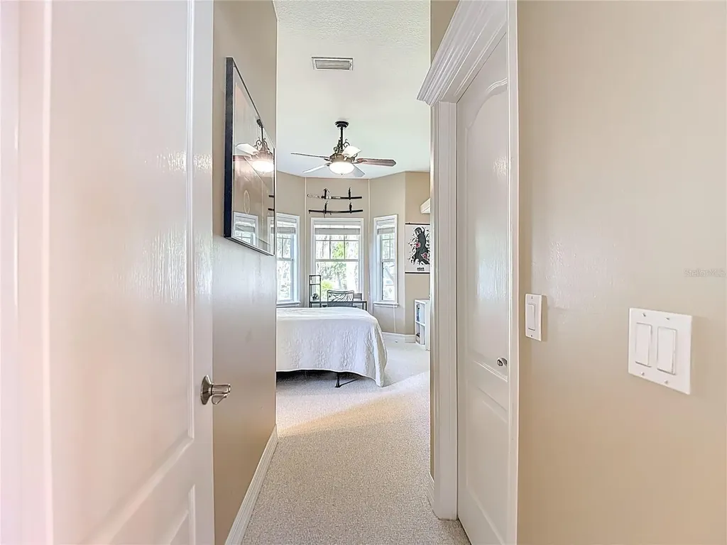 2425 Valrico Forest Drive Valrico FL 33594