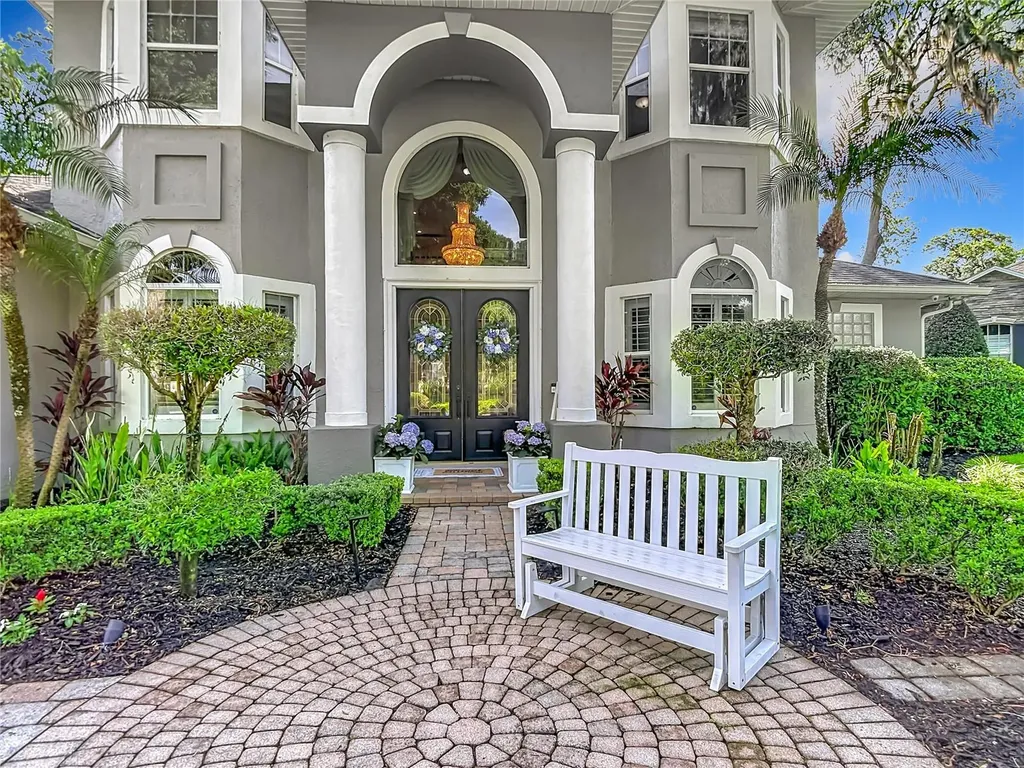 2425 Valrico Forest Drive Valrico FL 33594