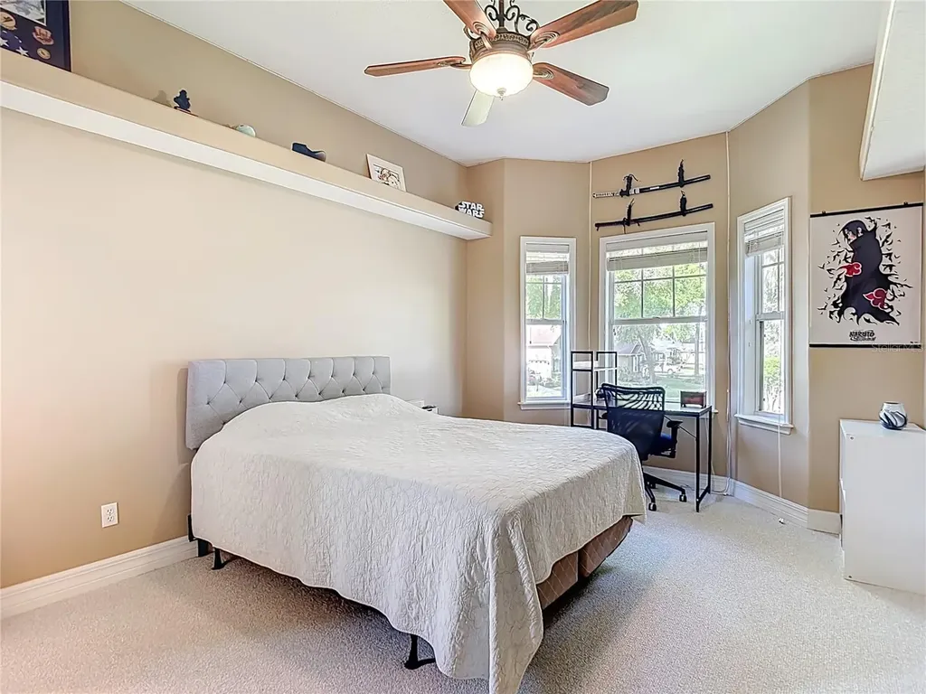 2425 Valrico Forest Drive Valrico FL 33594