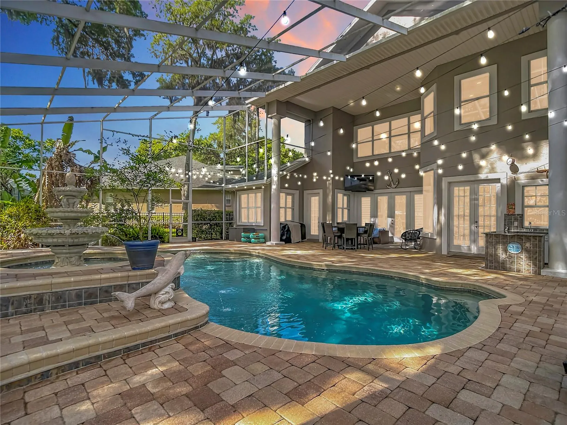 2425 Valrico Forest Drive Valrico FL 33594
