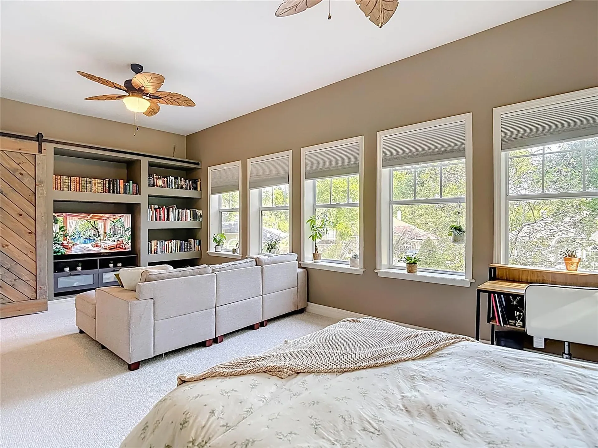 2425 Valrico Forest Drive Valrico FL 33594