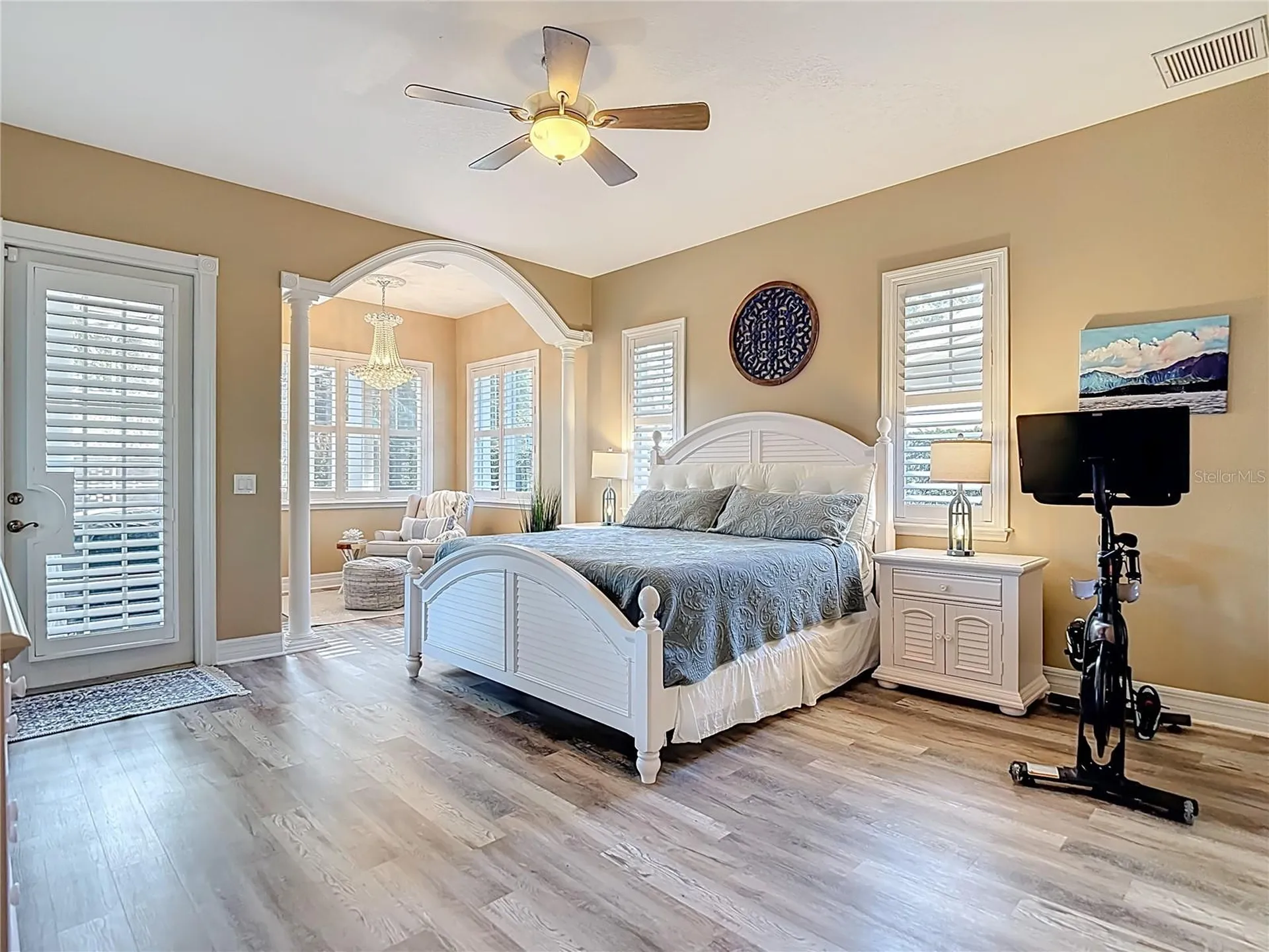 2425 Valrico Forest Drive Valrico FL 33594