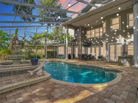 2425 Valrico Forest Drive Valrico FL 33594
