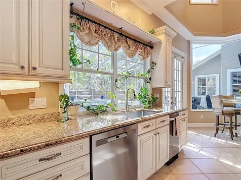 2425 Valrico Forest Drive Valrico FL 33594