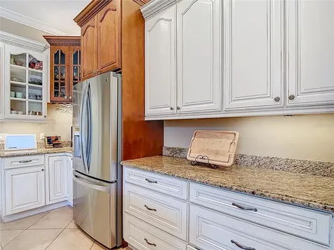 2425 Valrico Forest Drive Valrico FL 33594