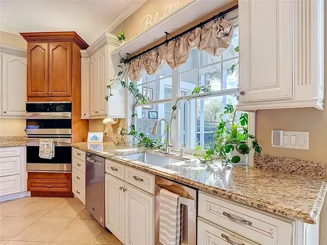 2425 Valrico Forest Drive Valrico FL 33594
