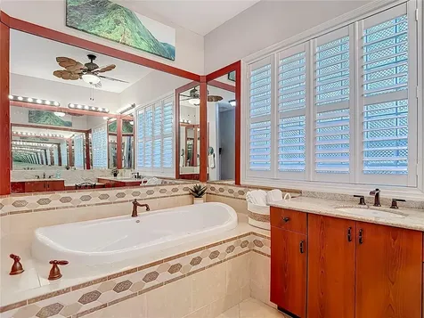2425 Valrico Forest Drive Valrico FL 33594