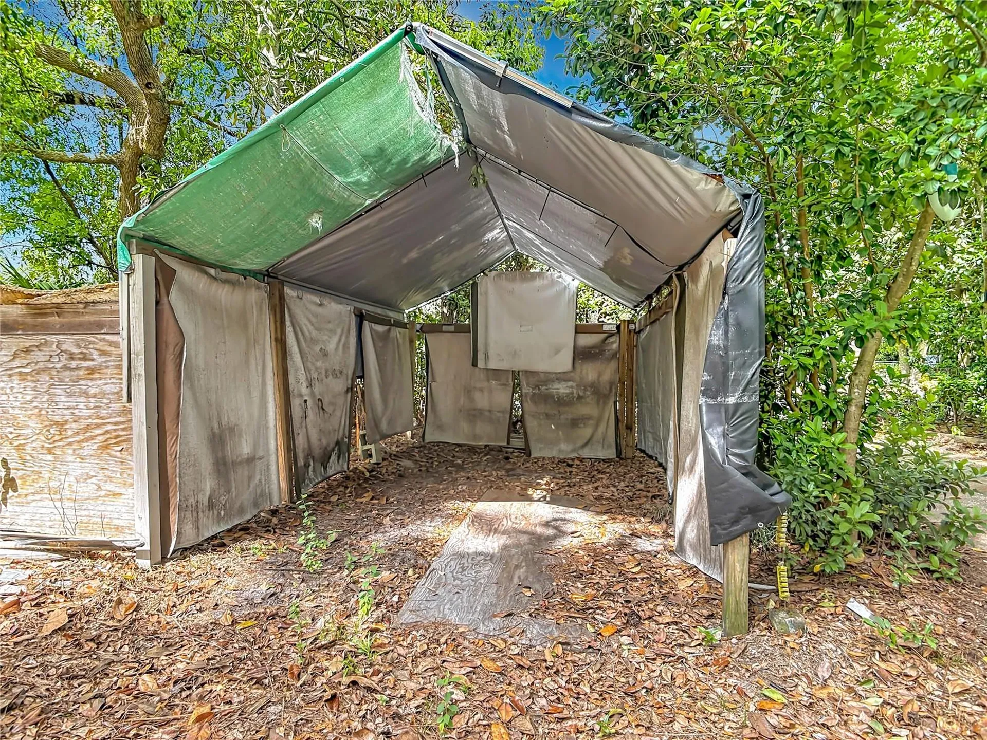 27912 Lake Avenue Paisley FL 32767