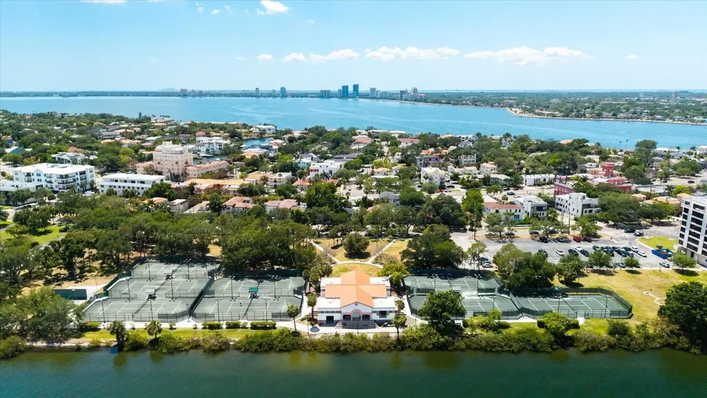91 Davis Boulevard Tampa FL 33606