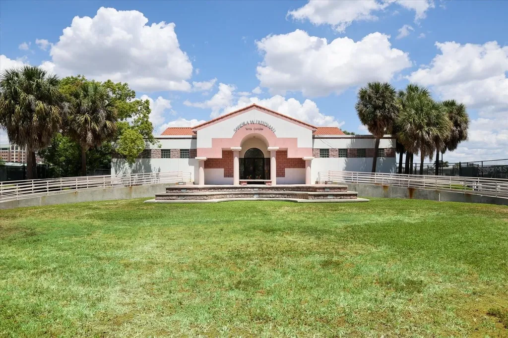 91 Davis Boulevard Tampa FL 33606
