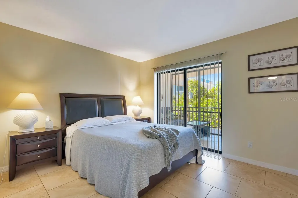 350 S Polk Drive Sarasota FL 34236